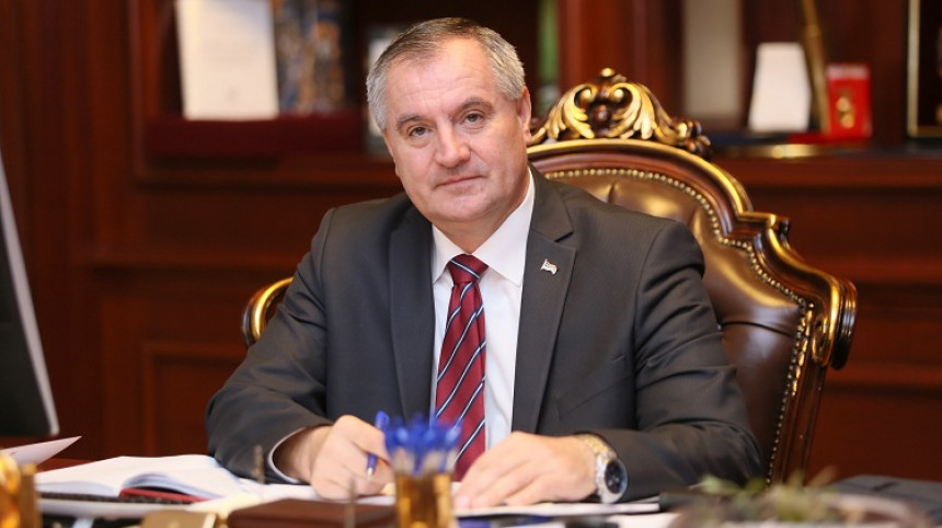 Posljednja linija odbrane od bankrota: Novac za krpljenje budžeta i spoljnog duga traže i od građana?