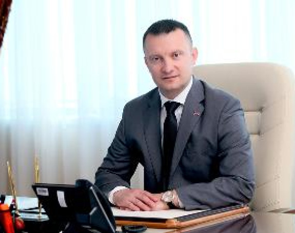 Hvale se velikim prihodima, a para sve manje?!