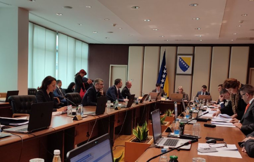 Usvojen odluka o gradnji istočne i južne gasne konekcije