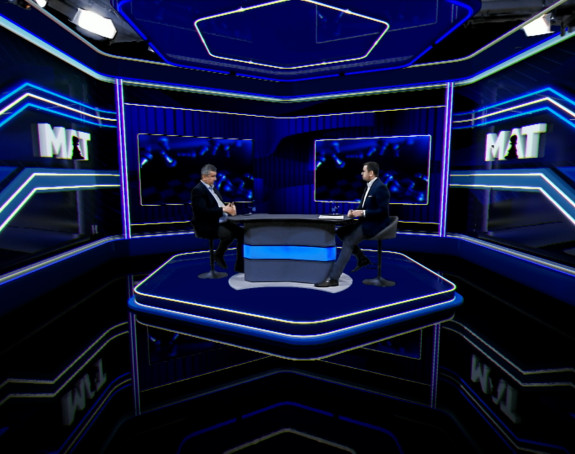 Radun: Dodik bi da bude veći Srbin od Vučića