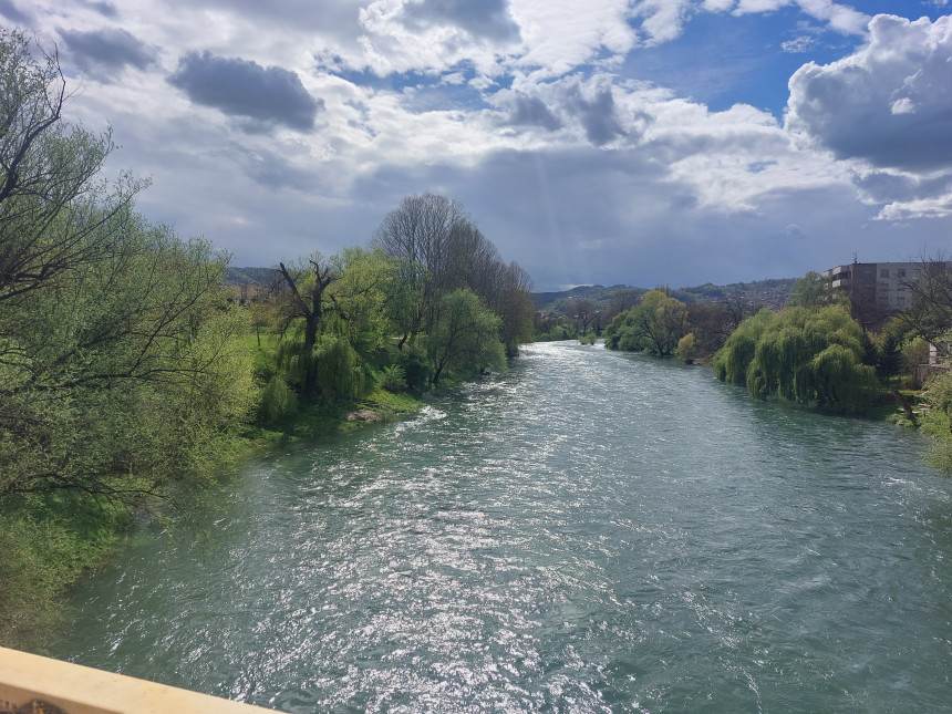 Danas nestabilno vrijeme uz čestu kišu i pljuskove