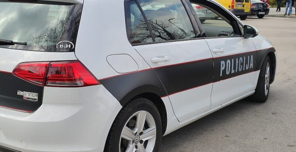 Mostar: Naoružani presreli vozilo i ukrali novac