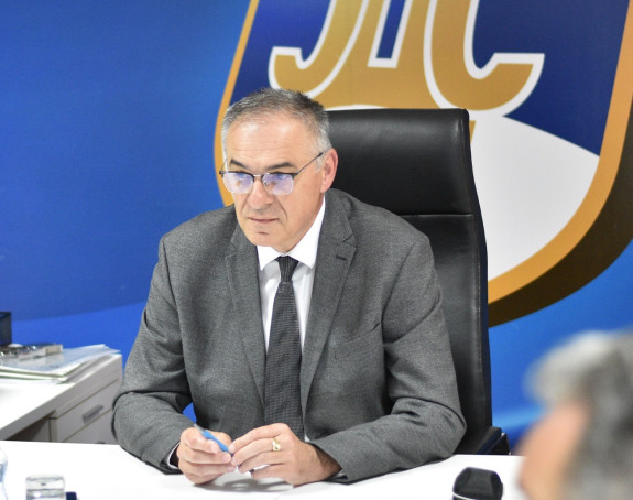 Миличевић честитао Дан Војске Републике Српске