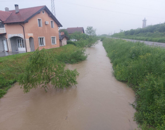 Rijeka Miloševica ponovo prijeti da zaplavi naselja