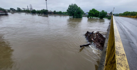 Ванредно стање у Костајници, огласиле се сирене за узбуну 