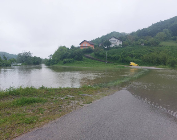 Rastu vodostaji Une i Sane, uvedene vanredne mjere 