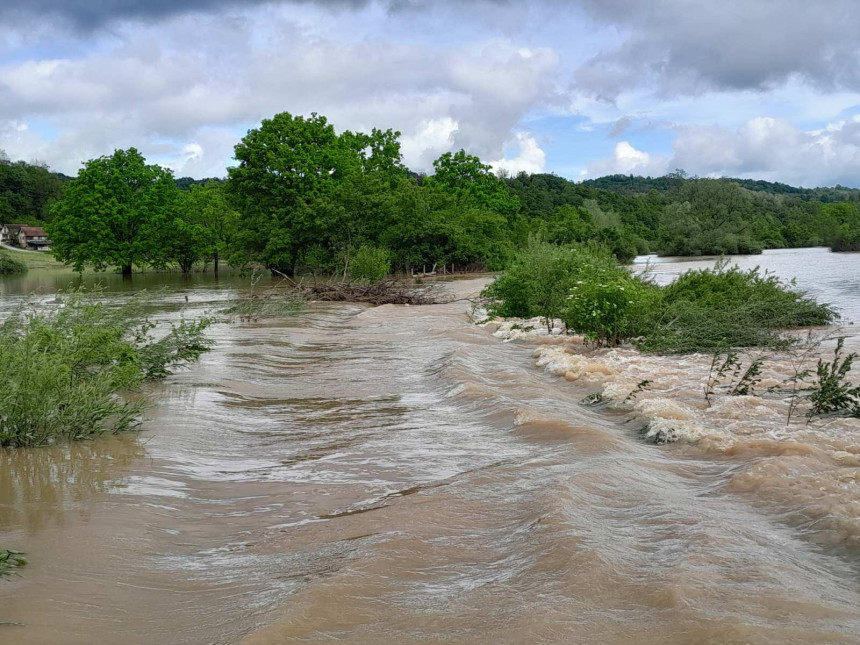 Obustavljena nastava u svim školama u Novom Gradu