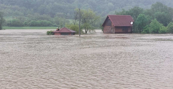 Poplave i vlast: Građani uglavnom prepušteni sebi