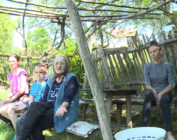 Потребна помоћ добрих људи за породицу Томић