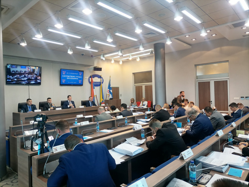 SNSD-ova većina odbila prijedloge gradonačelnika