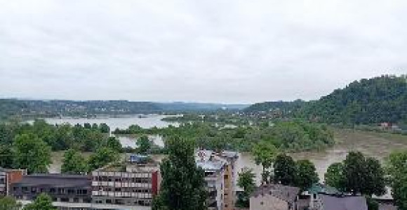 Iz poplava je evakuisano 25 lica, škole ne rade