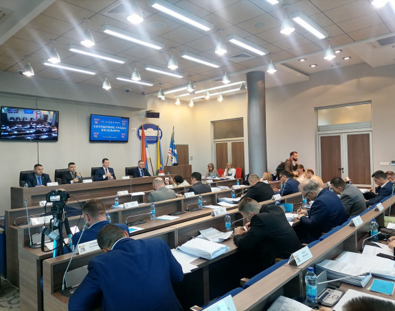 SNSD-ova većina odbila prijedloge gradonačelnika