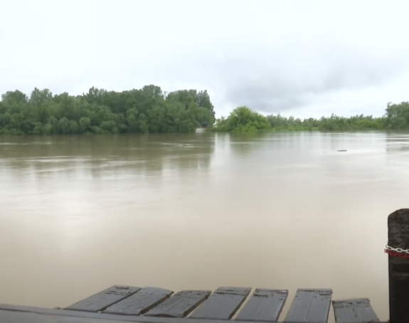 Расте ниво ријеке Саве, мјештани у страху од поплава