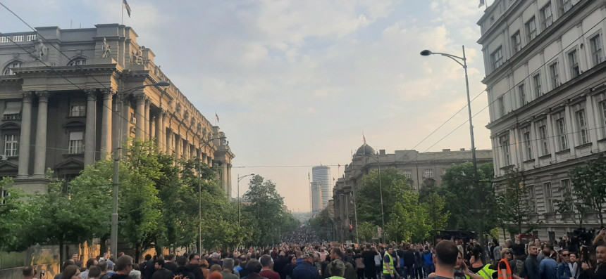 Протест дијела опозиције, поново блокада Газеле