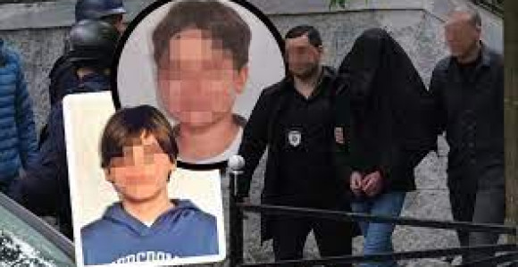 Dječak može da komunicira samo sa osobljem klinike