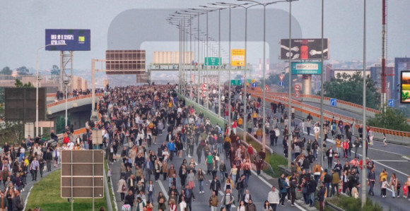 Blokirana Gazela, došlo do tuče među učesnicima (VIDEO)