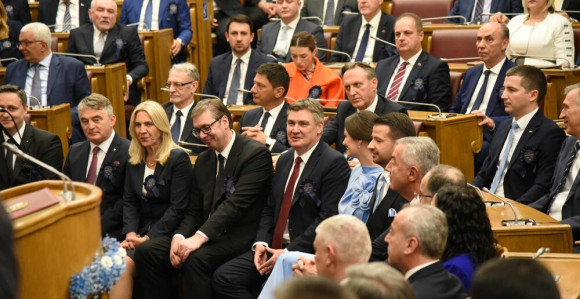 Vučić u Podgorici prisustvuje inauguraciji Jakova Milatovića