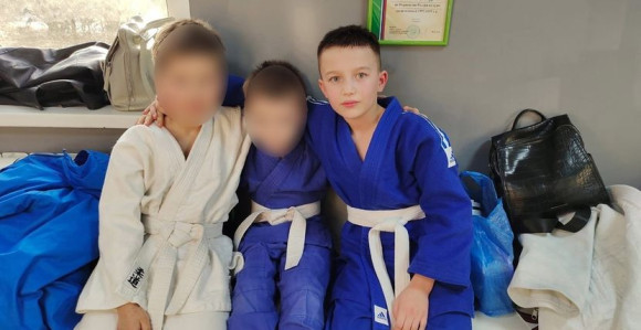 Rusija: Pretukli dječaka, polili benzinom i zapalili