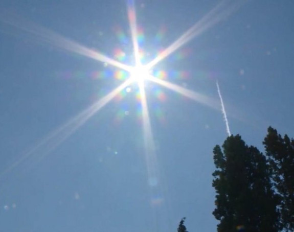 Данас сунчано и топло, могућа киша крајем дана