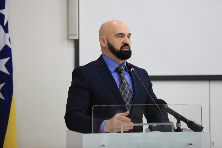 Mnogi ljudi su uhapšeni, više će se znati sutra