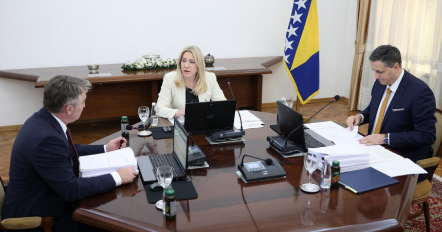 Velika nabavka: Kupuju limuzine i džip - 572.364 KM