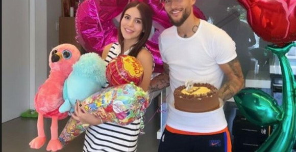 Nemanja Gudelj napravio iznenađenje za rođendan trudnoj Anastasiji!
