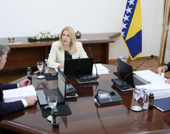 Velika nabavka: Kupuju limuzine i džip - 572.364 KM