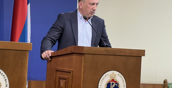 Zorana Milanovića treba proglasiti nepoželjnim u RS