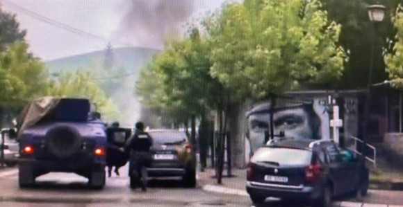 Kosovska policija ušla u zgradu opštine Zvečan