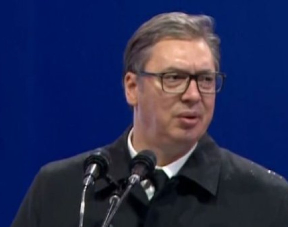 Vučić pozvao na dijalog, nema prelazne vlade