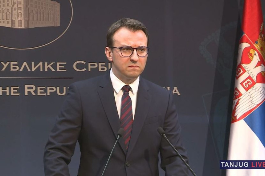 Suze majki i djece i duge cijevi na KiM sramota su svijeta