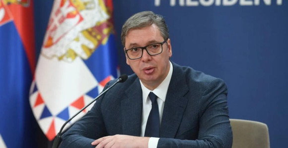 Vučić preneo poučnu priču Krajišnika o orlu i vranama