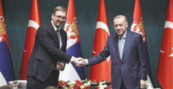 Vučić čestitao Erdoganu uz poziv da posjeti Srbiju