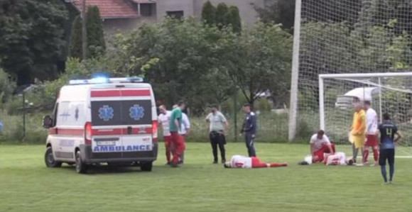 Nemile scene: Igrači ležali nepomično na terenu (VIDEO)