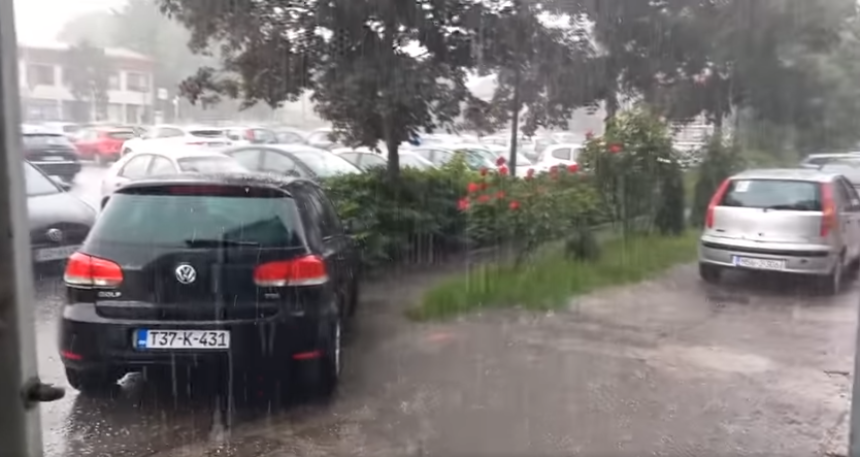 Snažno nevrijeme praćeno kišom pogodilo Prijedor