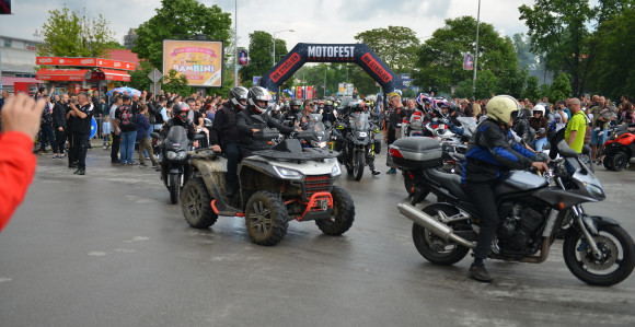 MOZZART UZ “QUAD WEEK”: Adrenalinska zabava, quadovi i moto skup u Banjaluci 