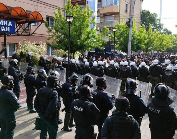 NATO o sukobu na Kosovu: "Nasilje odmaһ da stane"