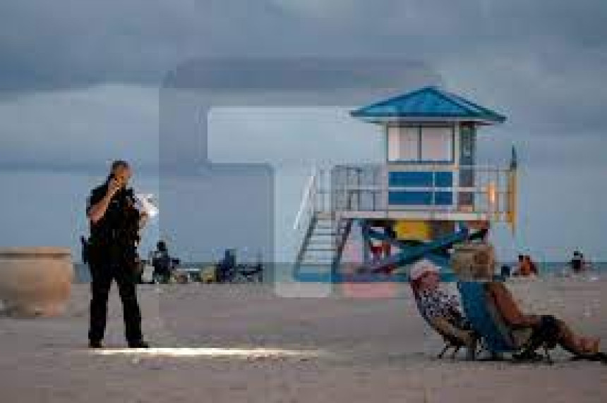 Devetoro ranjeno na Floridi u pucnjavi na plaži