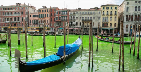 Utvrđeno zašto je voda u Veneciji postala zelena