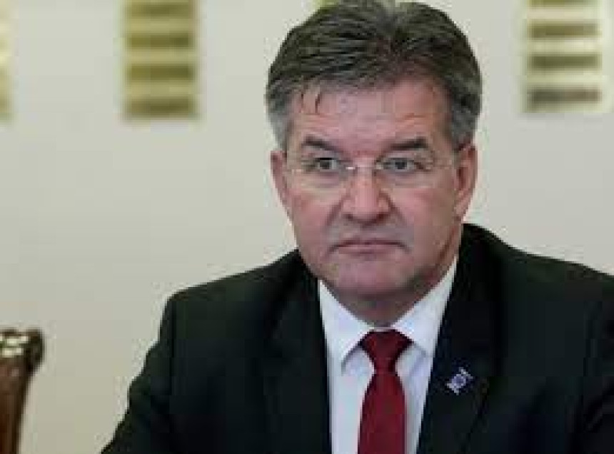 Политичко рјешење могуће кроз постојећи дијалог