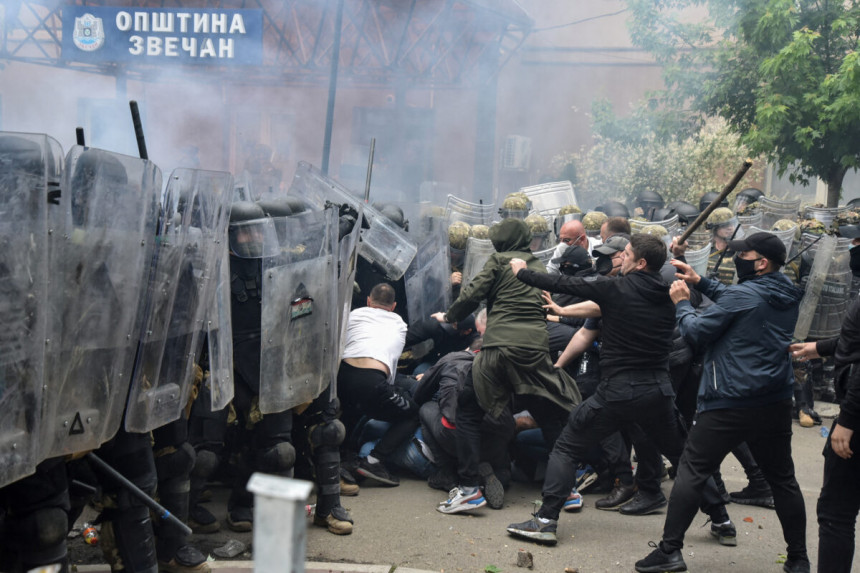 Uhapšenim Srbima sud u Prištini odredio pritvor