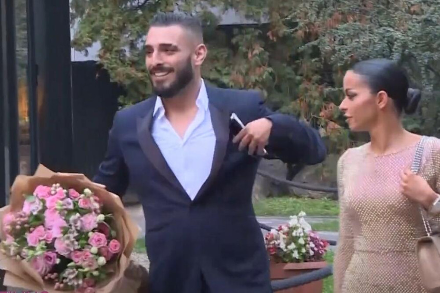 Darko najavio svadbu u avgustu i otkrio detalje!