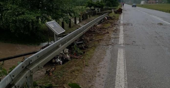 Nabujale vode izazvale štetu u opštini Teslić