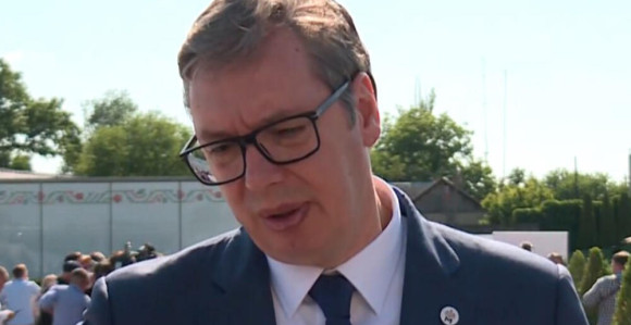 Vučić otkrio o čemu je razgovarao sa Zelenskim