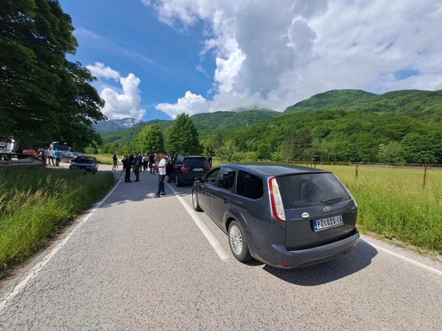 NP "Sutjeska": Simbolična blokada puta Foča - Gacko