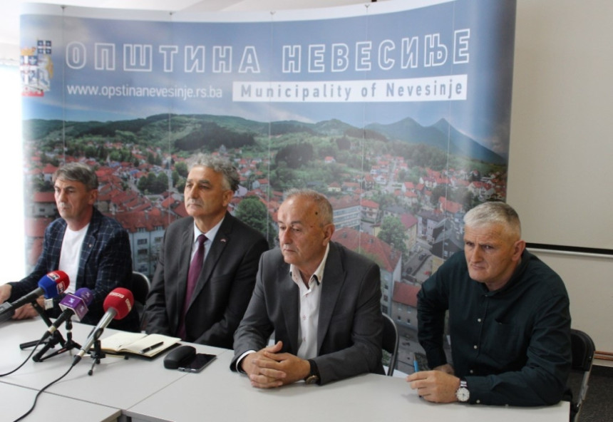 Direktor Vodovoda se izvinjava Nevesinjcima