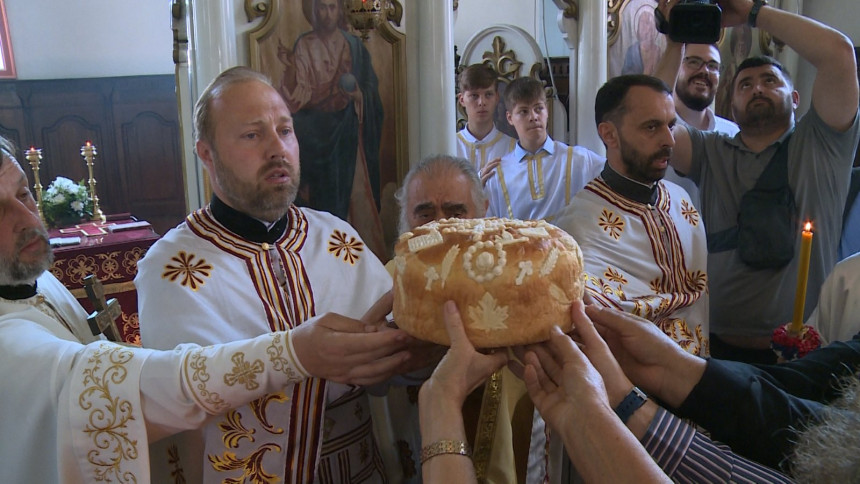 Град Приједор и храм Свете Тројице обиљежили крсну славу