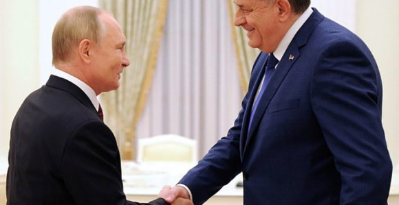Путин одликовао Додика Орденом Александра Невског