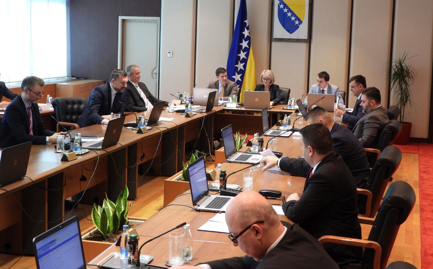 Sjednica Savjeta ministara, brojne teme na stolu