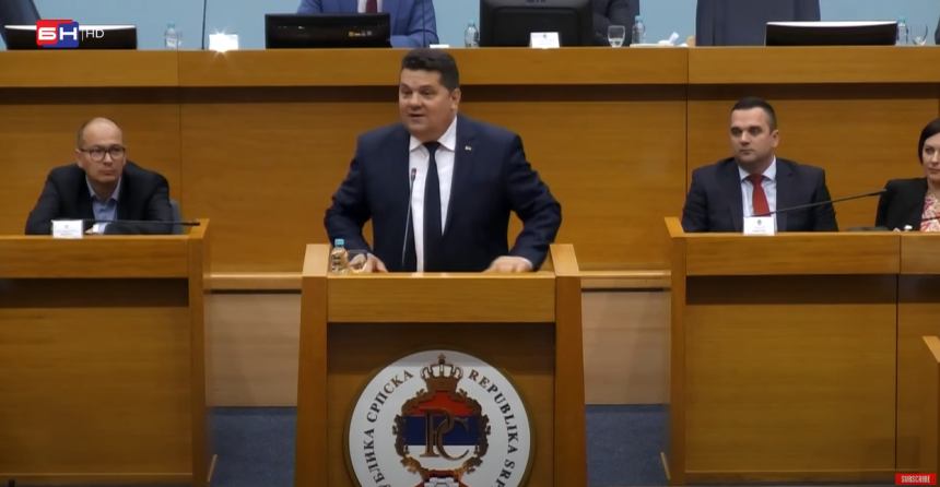 Stevandić se opet u svom stilu obrušio na opoziciju